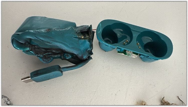 The found charging case (Photo: Swiss)
