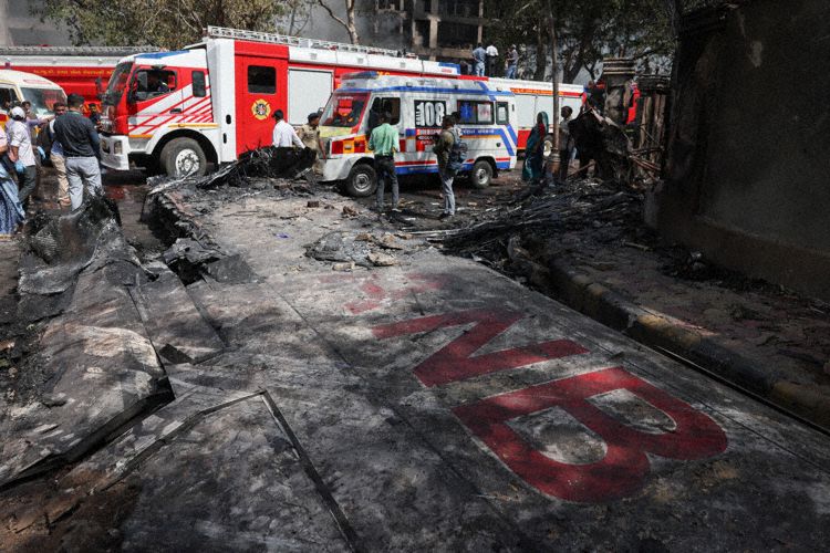 Impressions from the crash site (Photo: APA)