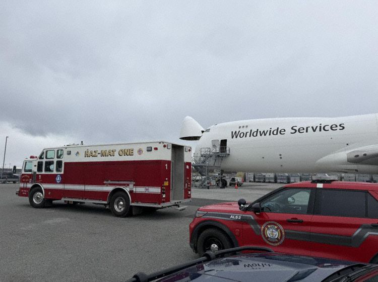 The aircraft being assessed (Photo: Anchorage Firefighters)